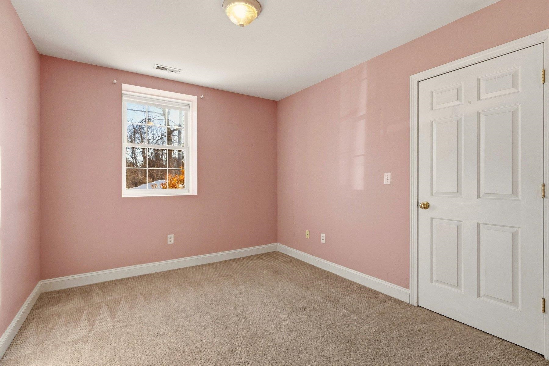 95 Court Street, Unit 1 Exeter, NH 03833 - Photo 13 of 21