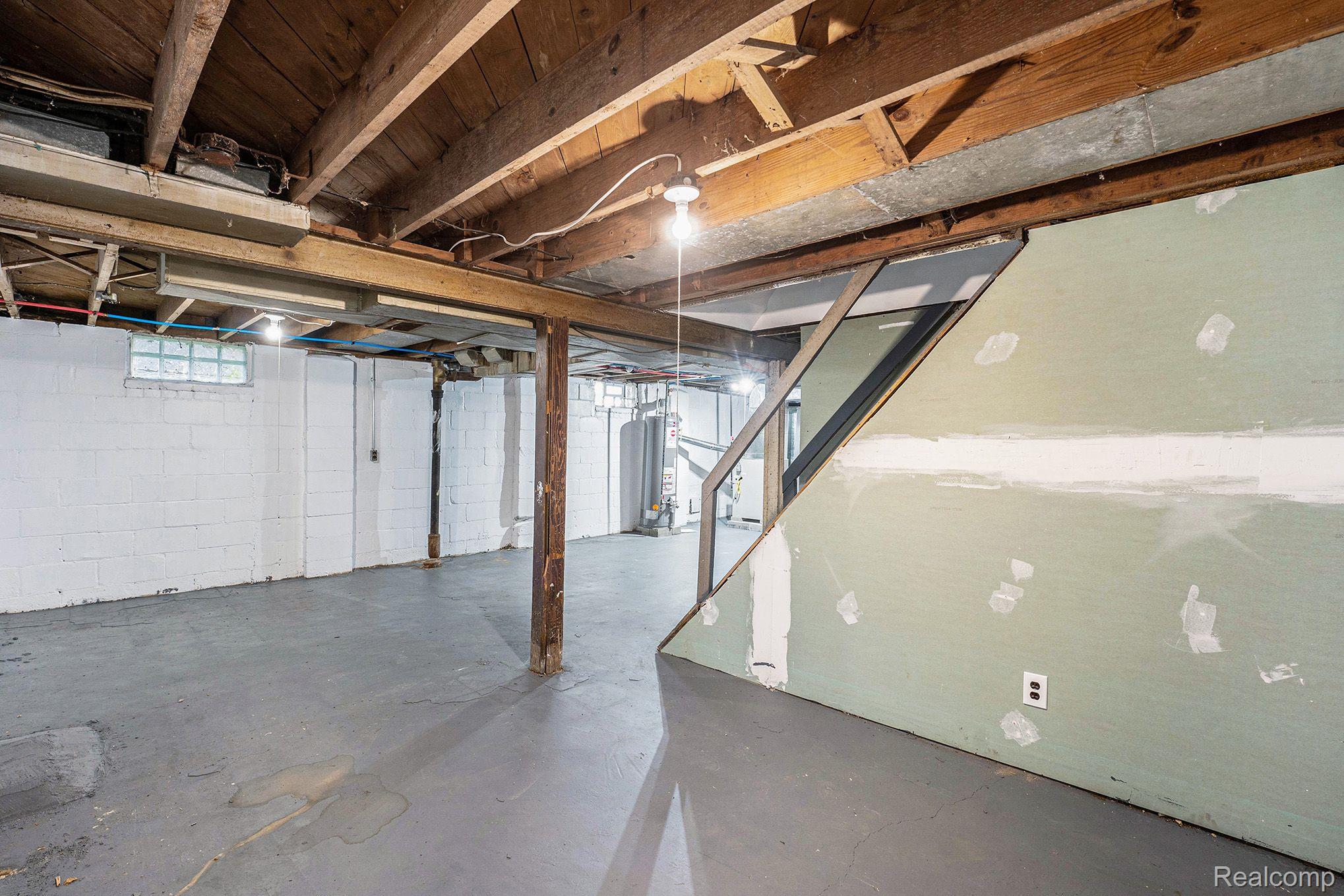 9530 Decatur Street Detroit, MI 48227 - Photo 13 of 19 Base