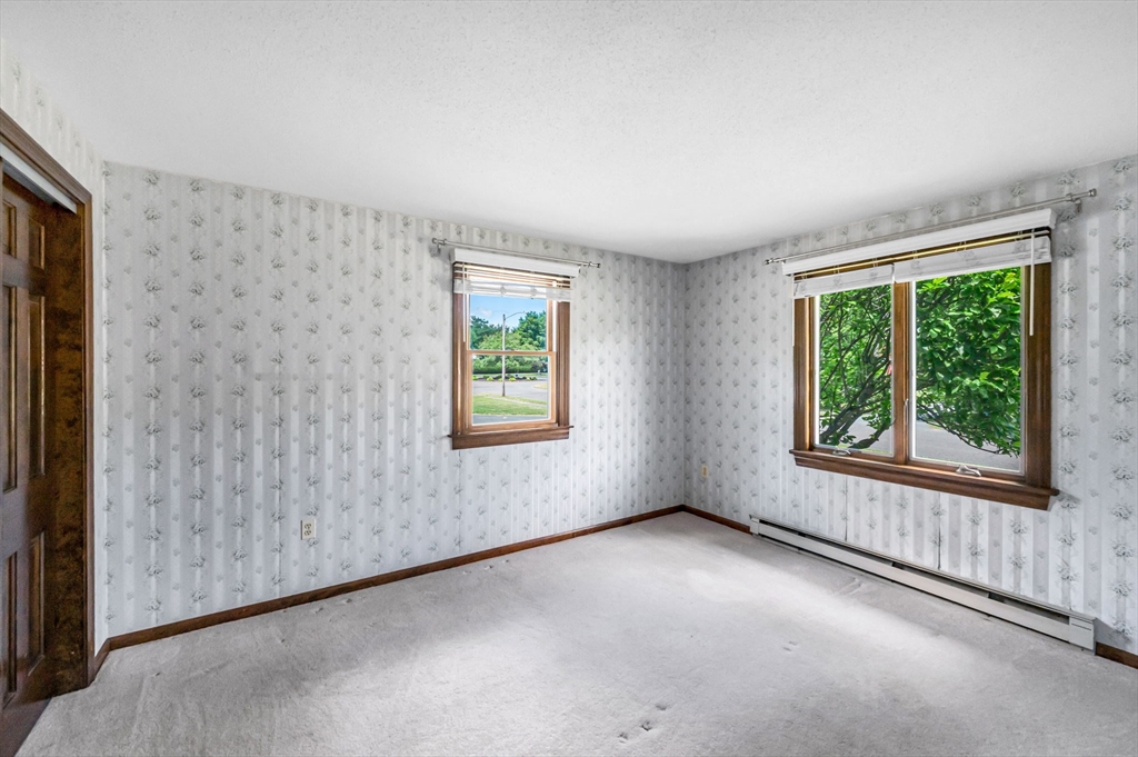 169 Country Road Agawam, MA 01001 - Photo 29 of 41