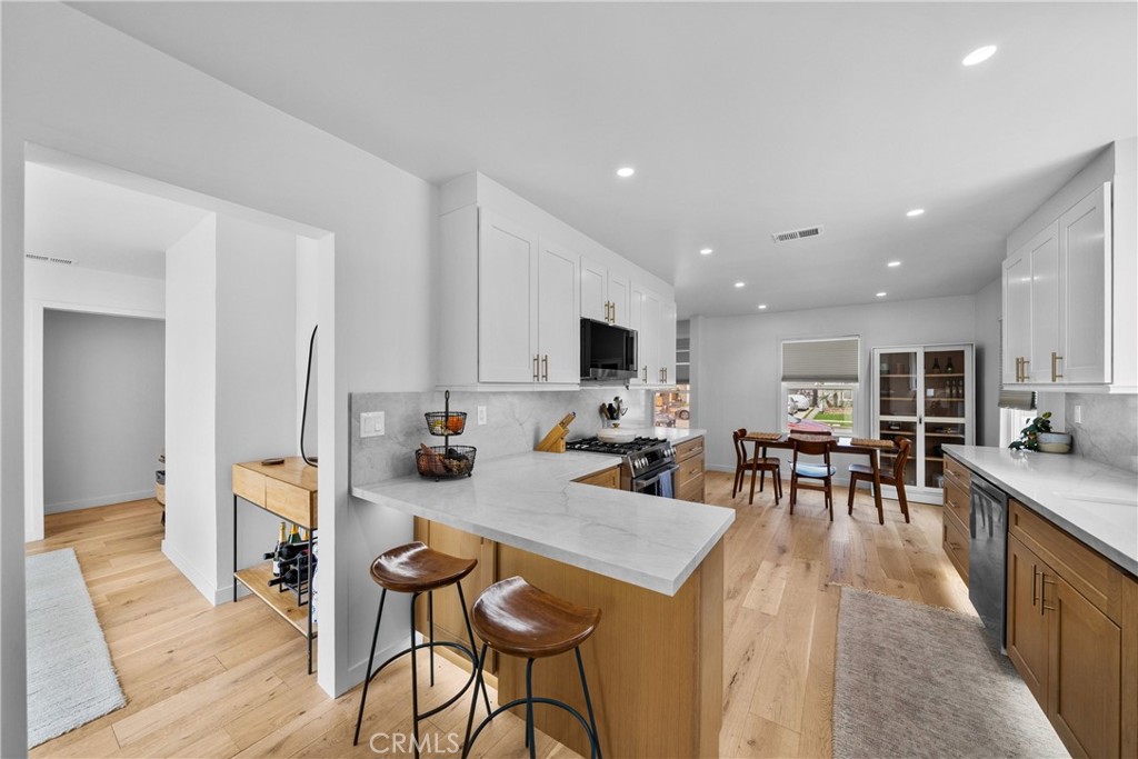 1006 East Ridgewood Street Long Beach, CA 90807 - Photo 16 of 53