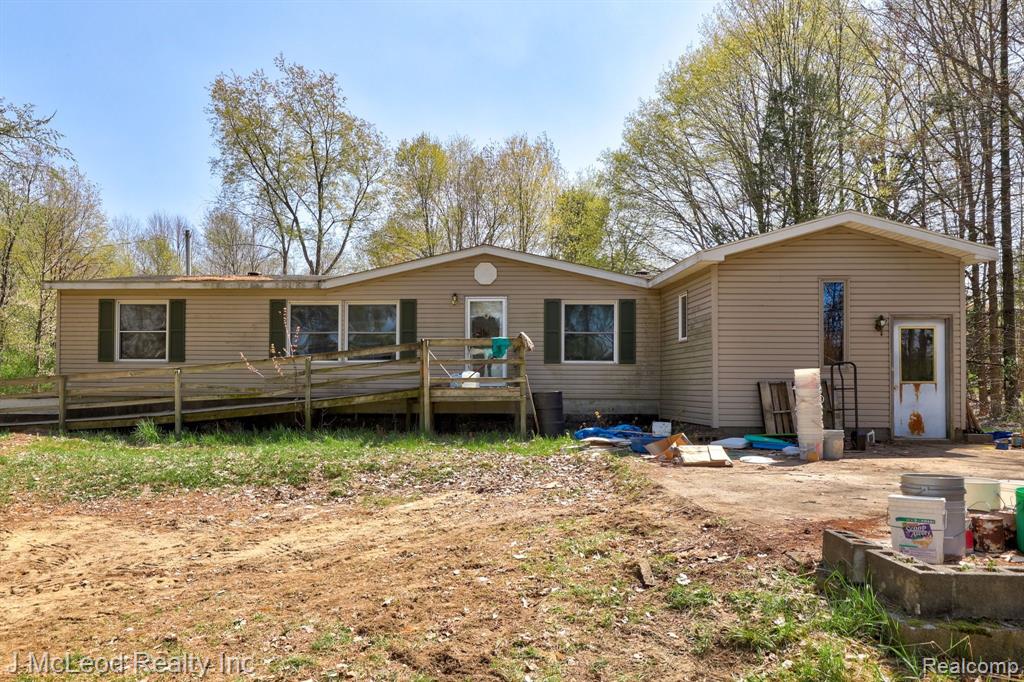 8425 Irish Road Millington, MI 48746 - Photo 3 of 43