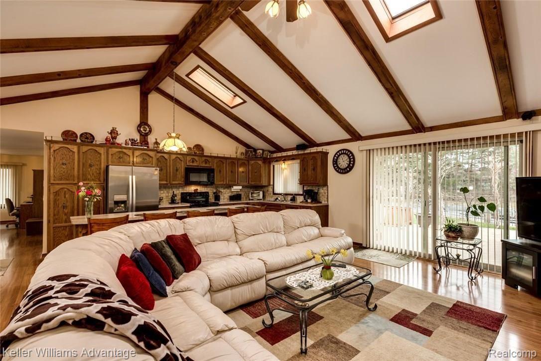 38747 Westchester Road Sterling Heights, MI 48310 - Photo 6 of 37 38747 Westchester Rd Sterling-large-006-8-Family Room-1500x1000-72dpi.jpg