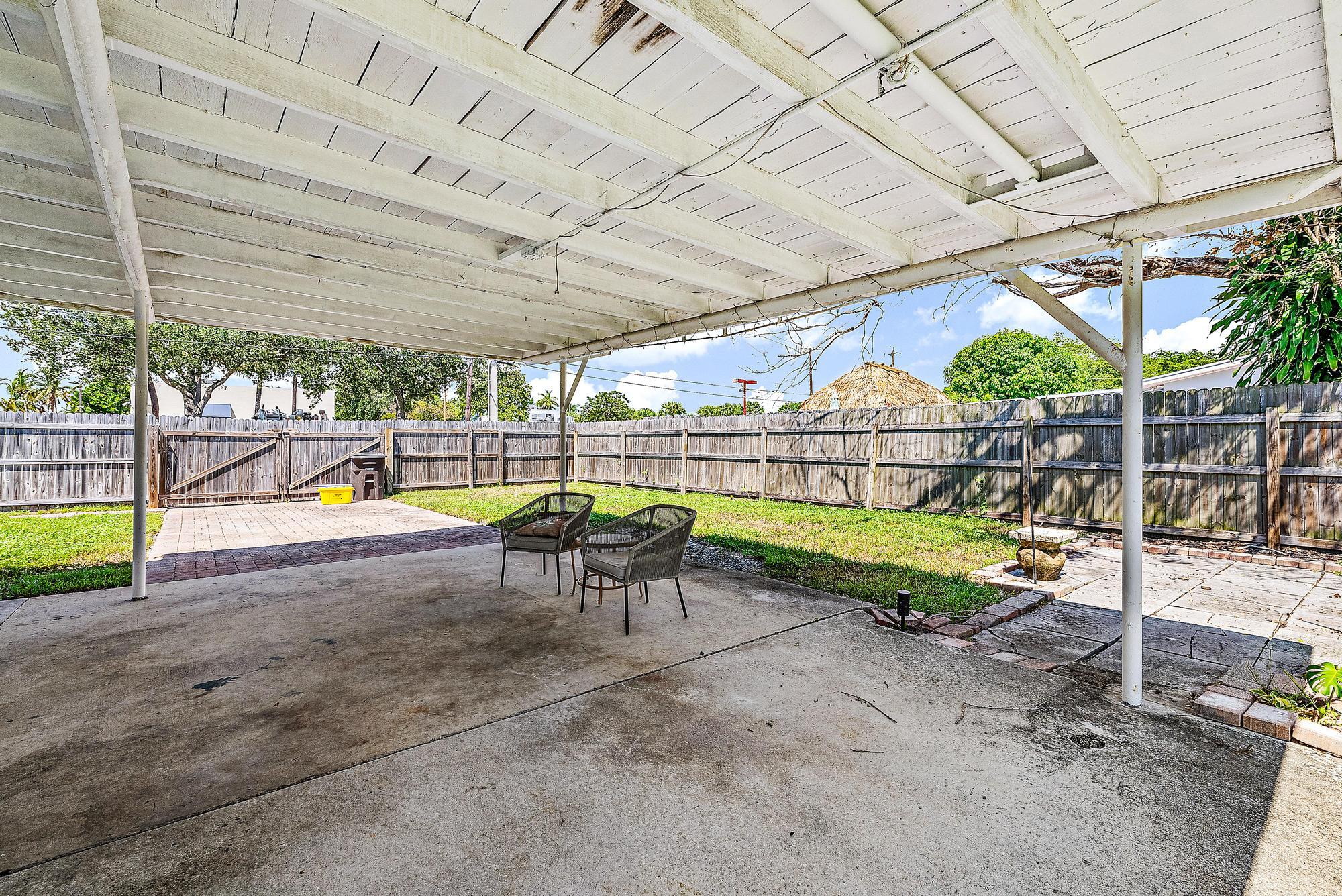 375 Gregory Road West Palm Beach, FL 33405 - Photo 15 of 22 375 Gregory Rd-13