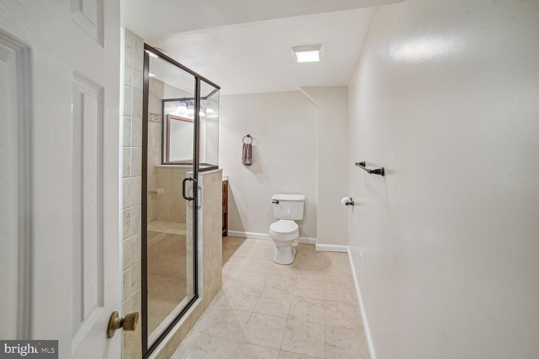 5910 Windham Road Laurel, MD 20707 - Photo 16 of 20 Full bath lower level