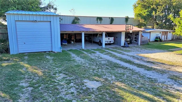 a view of deck and patio