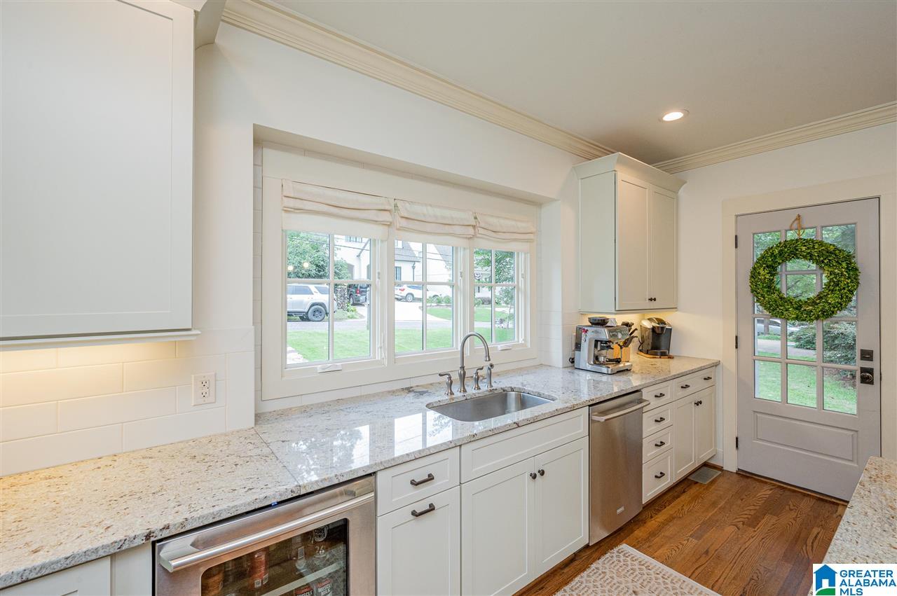 905 Highland Road Birmingham, AL 35209 - Photo 19 of 48