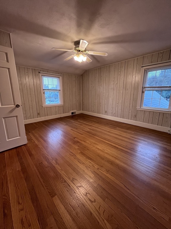 78 Milton Street Springfield, MA 01151 - Photo 25 of 38