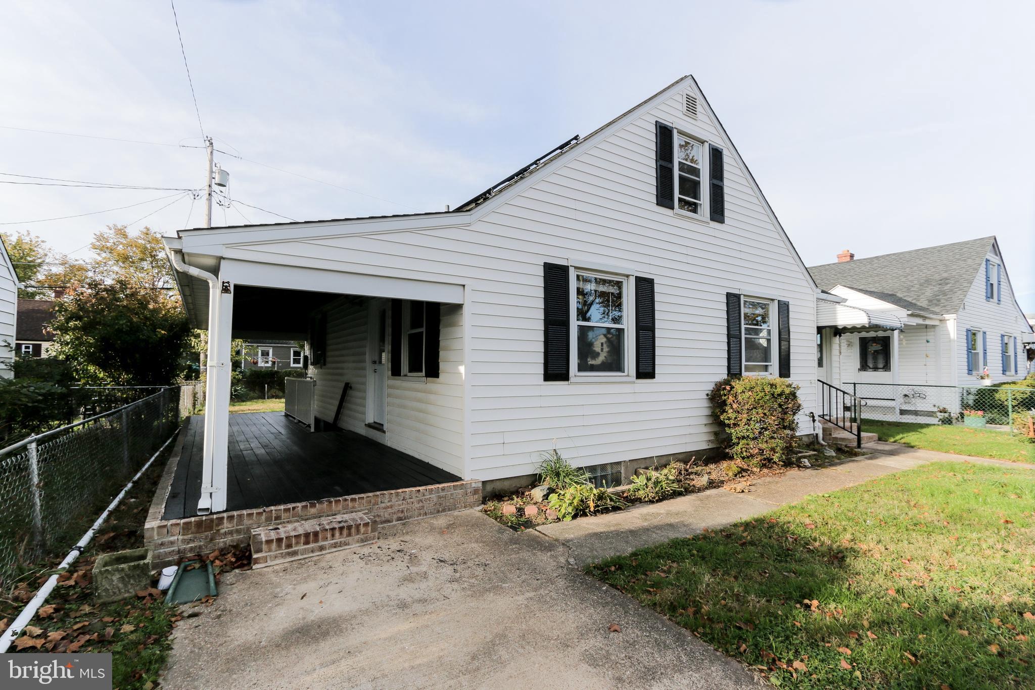 8239 Longpoint Road Baltimore, MD 21222 - Photo 3 of 39