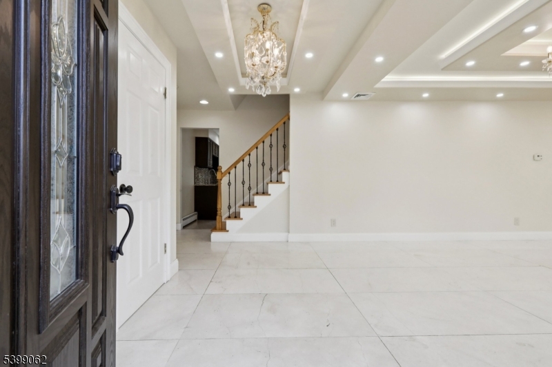 822 Pompton Avenue Cedar Grove, NJ 07009 - Photo 25 of 50