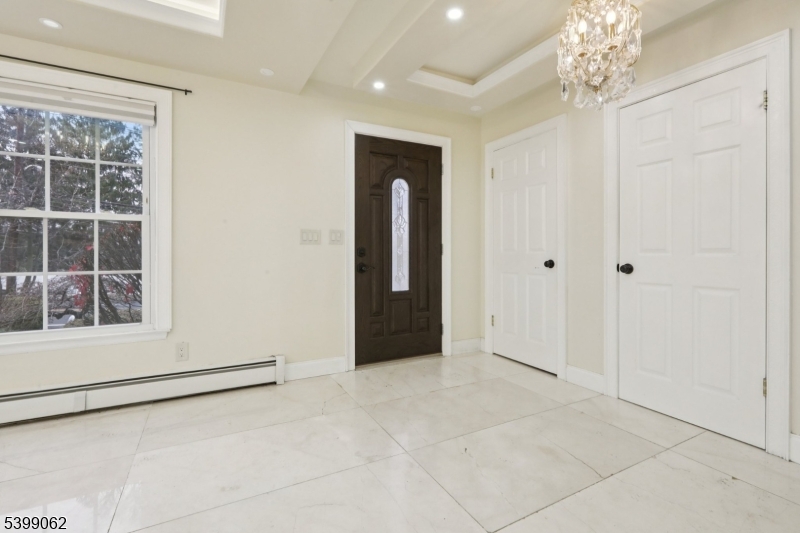 822 Pompton Avenue Cedar Grove, NJ 07009 - Photo 26 of 50