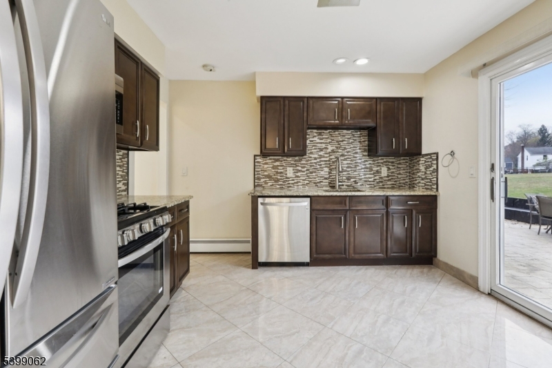 822 Pompton Avenue Cedar Grove, NJ 07009 - Photo 30 of 50