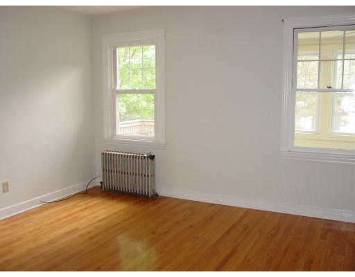 100 Worcester Road Charlton, MA 01507 - Photo 5 of 11