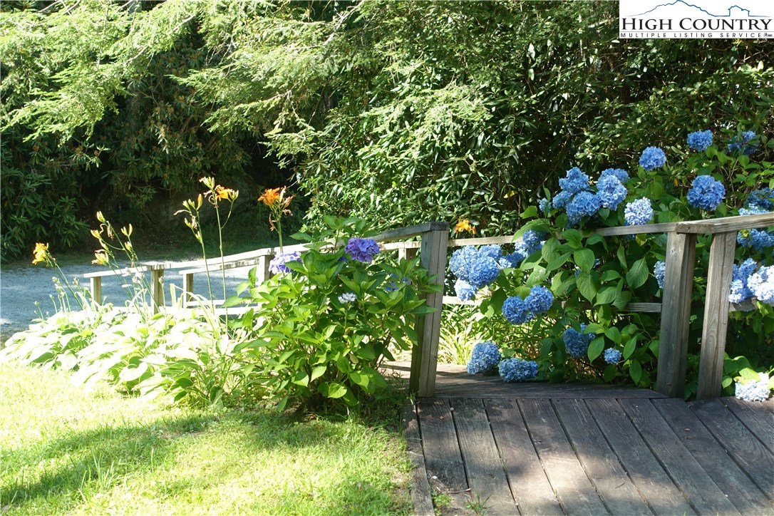 394 Creek View Lane Boone, NC 28607 - Photo 31 of 43 Gallery Image 31