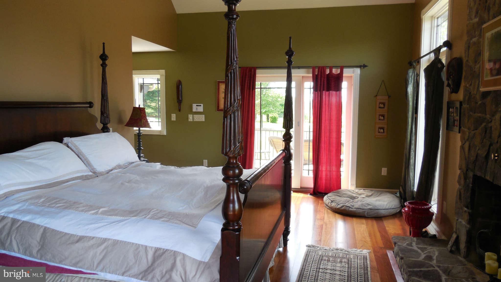 6132 Moser Road Boonsboro, MD 21713 - Photo 18 of 30 Bedroom (Master)