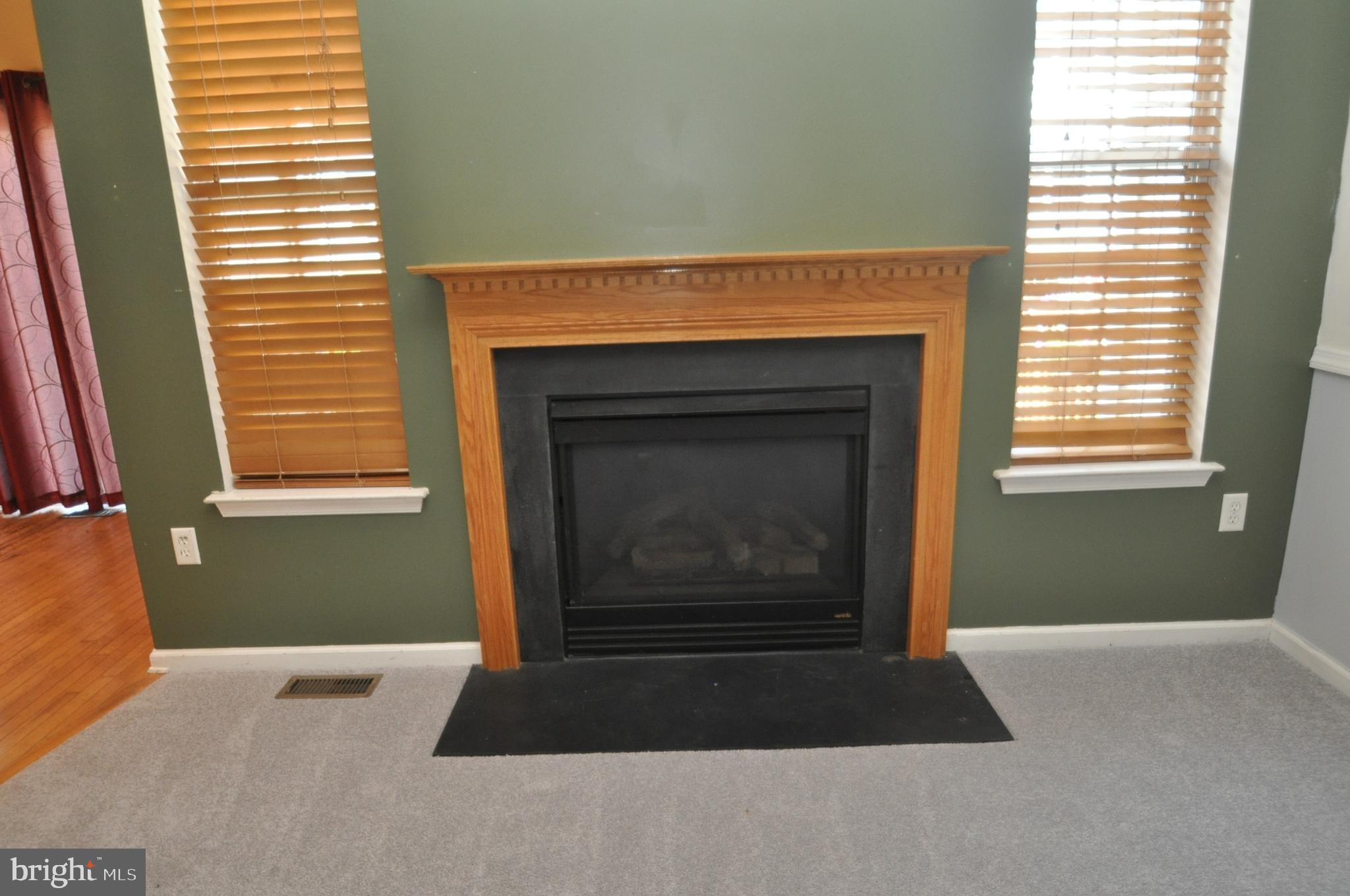 106 Castleton Road Delran, NJ 08075 - Photo 4 of 27