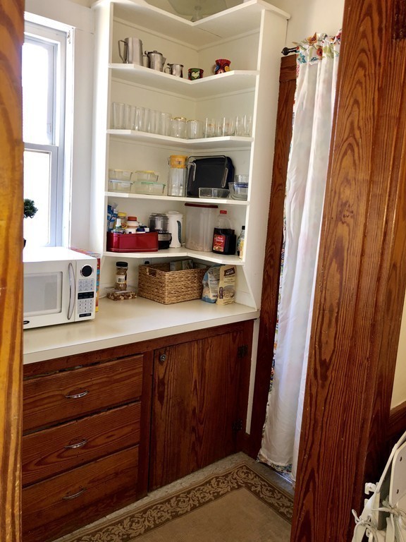 176 Brook Road Milton, MA 02186 - Photo 8 of 26 Gallery Image 8