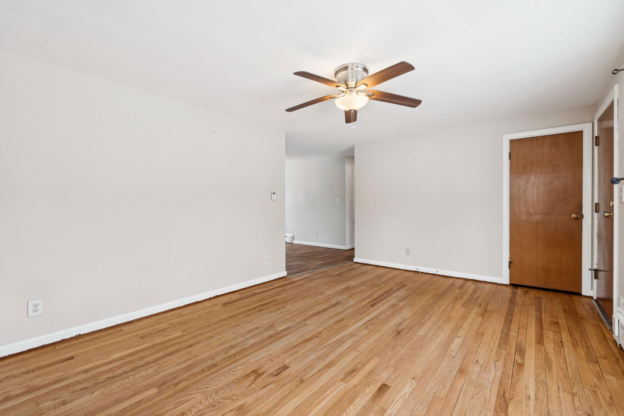 12 Sheltra Avenue Biddeford, ME 04005 - Photo 15 of 37 12 Sheltra Ave Living Room
