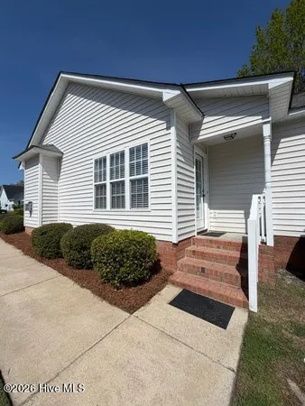 $1,650 | 2200 Old Courthouse Drive, Greenville, NC 27858