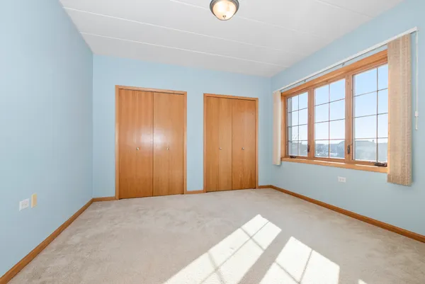 a view of empty room with window