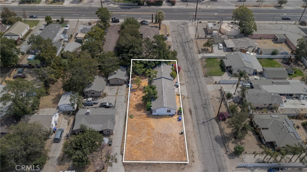 26466 Temple Street Highland, CA 92346 - Photo 5 of 10