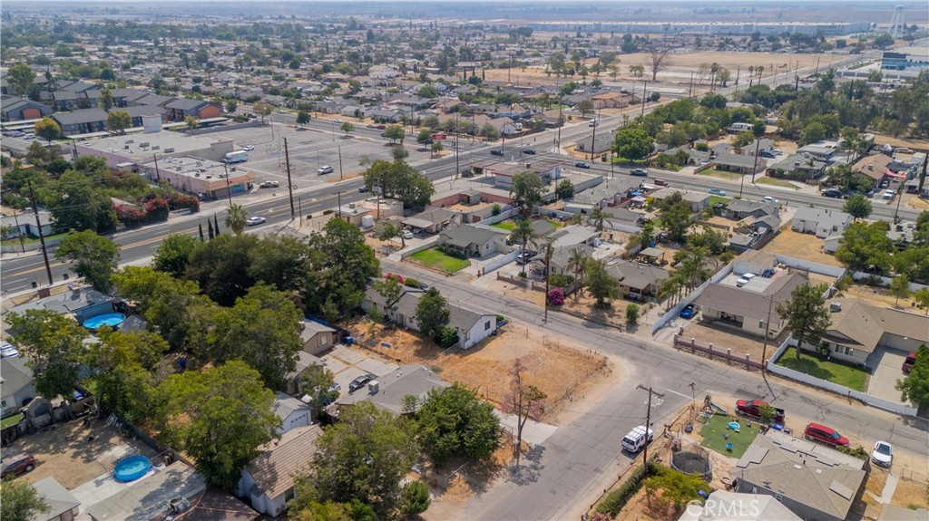 26466 Temple Street Highland, CA 92346 - Photo 7 of 10