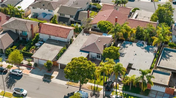 $2,088,000 | 33 Mann Street, Irvine, CA 92612