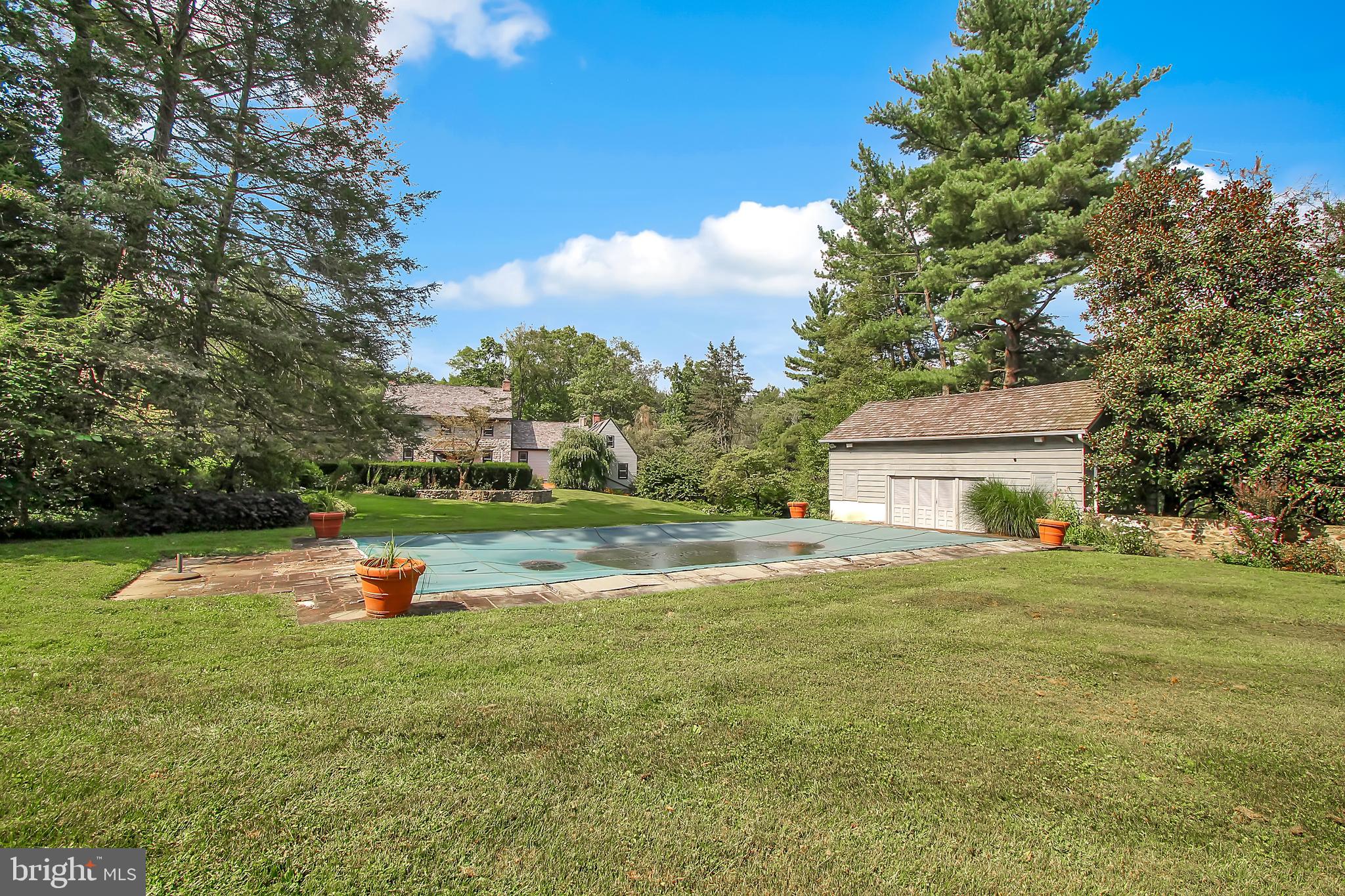 5840 Pheasant Run Road Hellam, PA 17406 - Photo 35 of 80 Inground pool with cabana