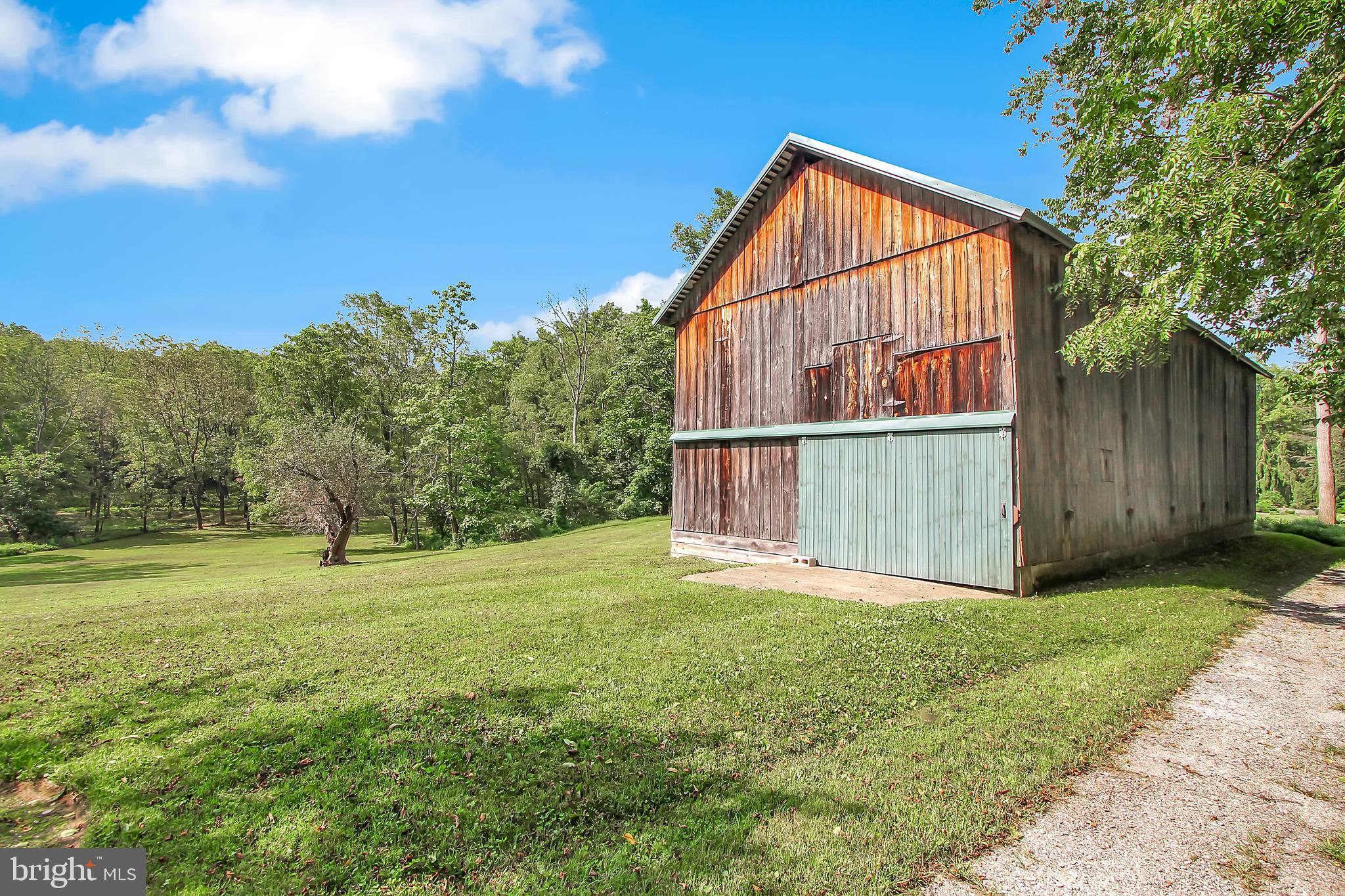 5840 Pheasant Run Road Hellam, PA 17406 - Photo 57 of 80 Tobacco barn
