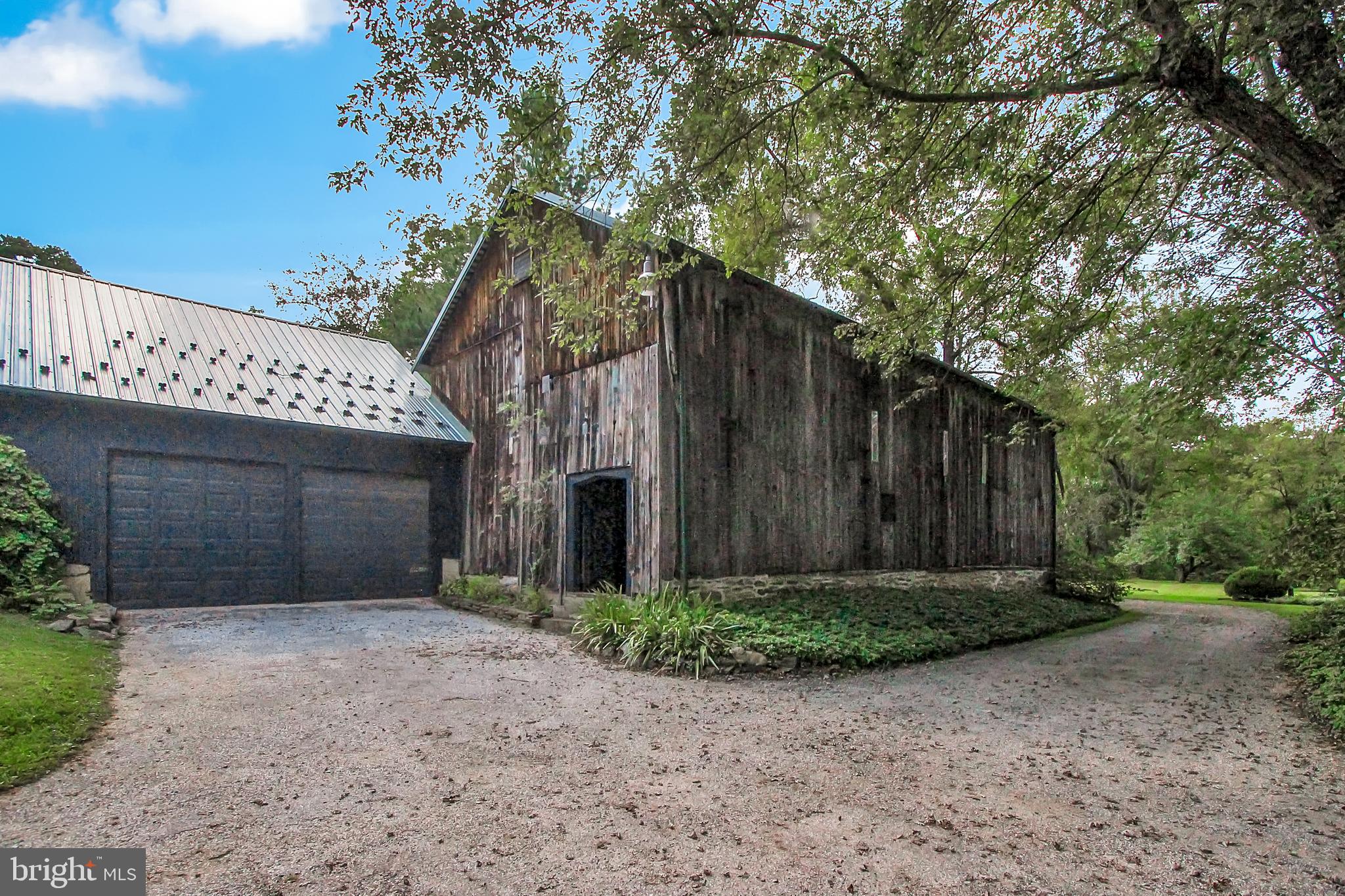 5840 Pheasant Run Road Hellam, PA 17406 - Photo 63 of 80 Garage and great hall