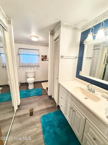 $250,000 | 51 Robin Lane, Oriental, NC 28571