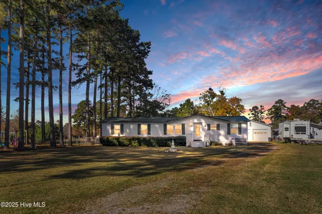 $250,000 | 51 Robin Lane, Oriental, NC 28571