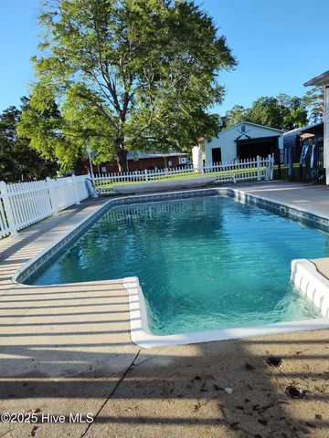 $250,000 | 51 Robin Lane, Oriental, NC 28571