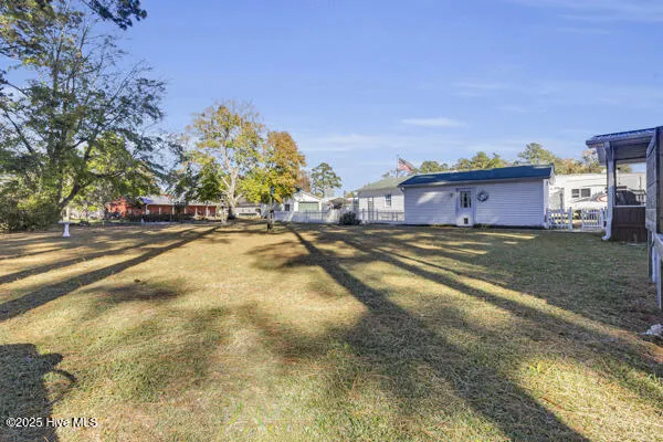 $250,000 | 51 Robin Lane, Oriental, NC 28571