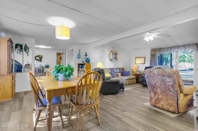 $250,000 | 51 Robin Lane, Oriental, NC 28571