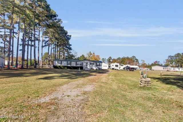 $250,000 | 51 Robin Lane, Oriental, NC 28571