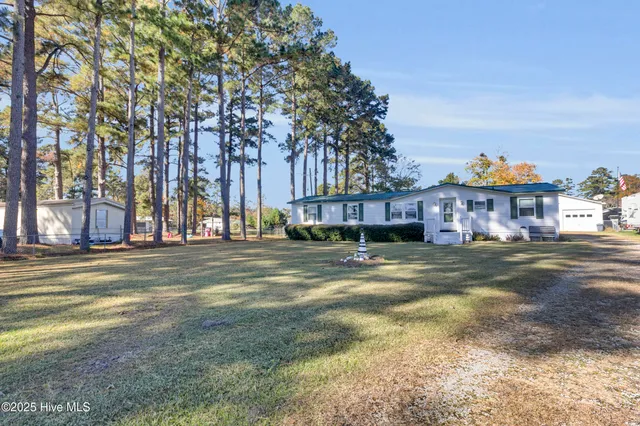 $250,000 | 51 Robin Lane, Oriental, NC 28571