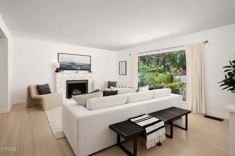 $1,730,000 | 1200 Fernside Drive, La Canada Flintridge, CA 91011