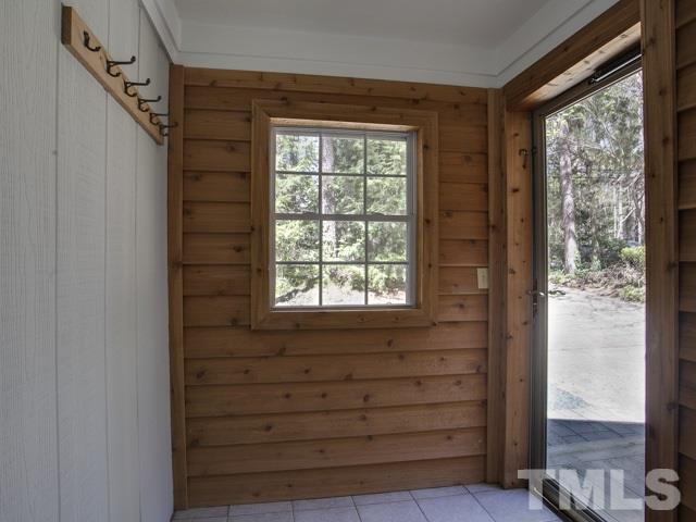 3487 Hope Valley Road Durham, NC 27707 - Photo 24 of 25 Adorable entry/mud room.