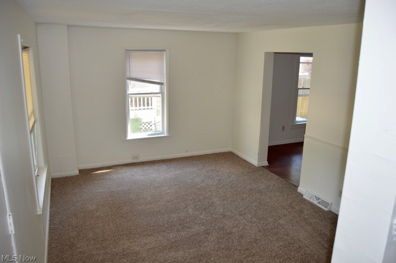 1892 Ritzman Court Akron, OH 44314 - Photo 2 of 6