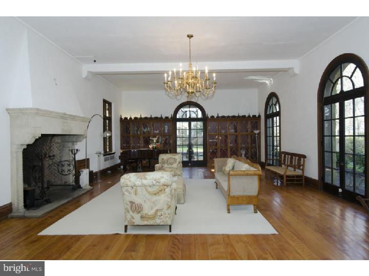Gallery Image 6