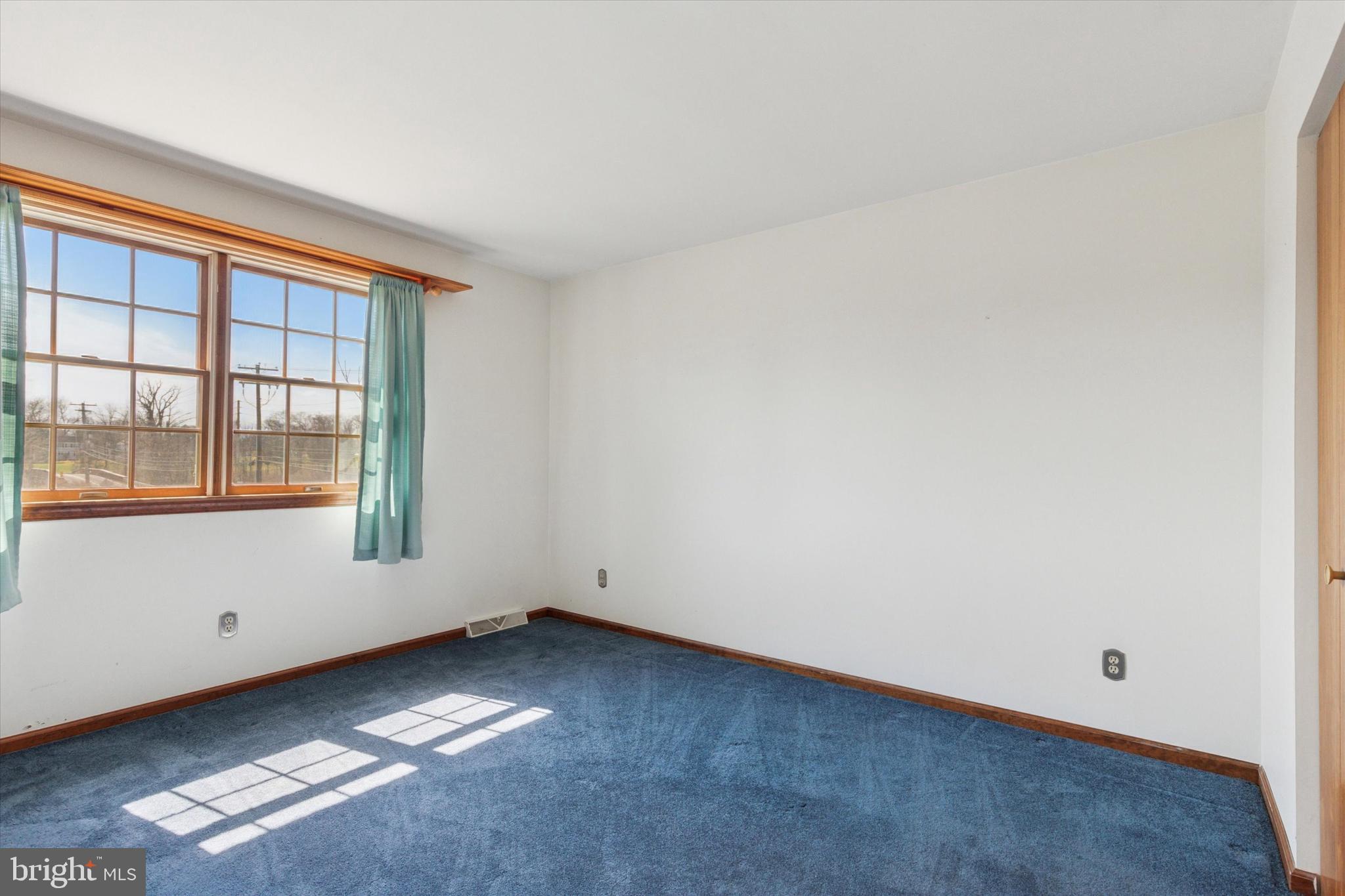 1481 Independence Way Hatfield, PA 19440 - Photo 25 of 35 an empty room with a window