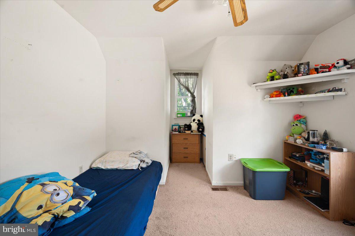 118 Ranson Estates Circle Ranson, WV 25438 - Photo 19 of 34 a room with toys and wooden floor