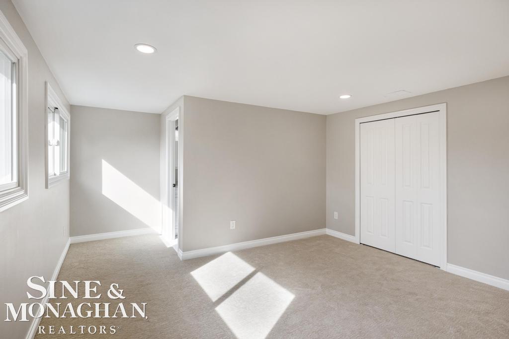 781 Fairford Road Grosse Pointe Woods, MI 48236 - Photo 33 of 57