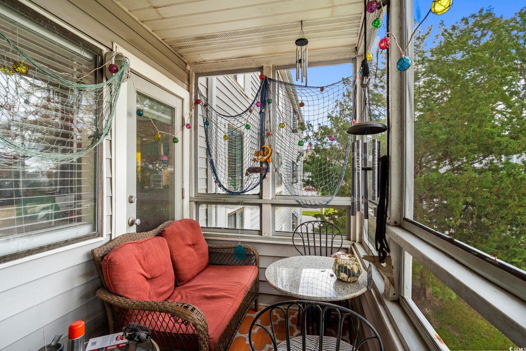 351 Lake Arrowhead Road, Unit 275 Myrtle Beach, SC 29572 - Photo 18 of 37 View of sunroom / solarium