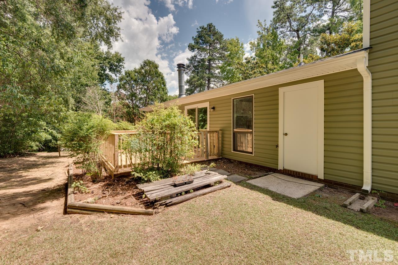 2012 Talloway Drive Cary, NC 27511 - Photo 19 of 27