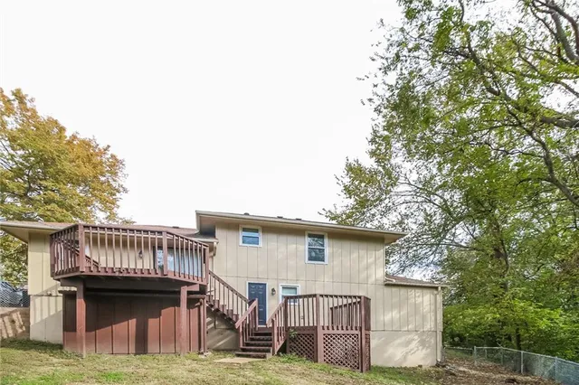 $1,735 | 306 Speck Avenue, Independence, MO 64056