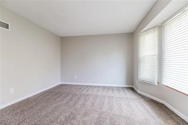 $1,735 | 306 Speck Avenue, Independence, MO 64056