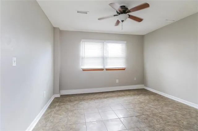 $1,735 | 306 Speck Avenue, Independence, MO 64056