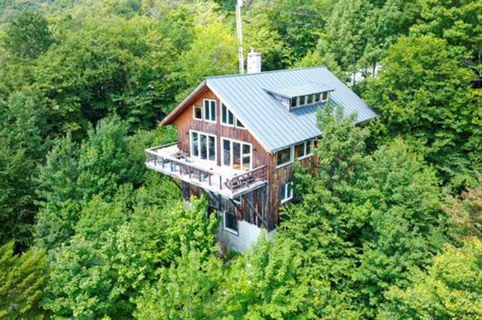 719 Roundabout Road Killington, VT 05751 - Photo 37 of 40 Gallery Image 37