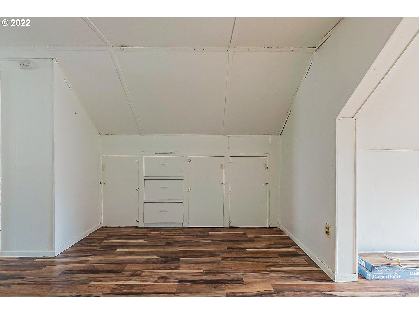 6930 Northeast Roselawn Street Portland, OR 97218 - Photo 25 of 31 a view of room